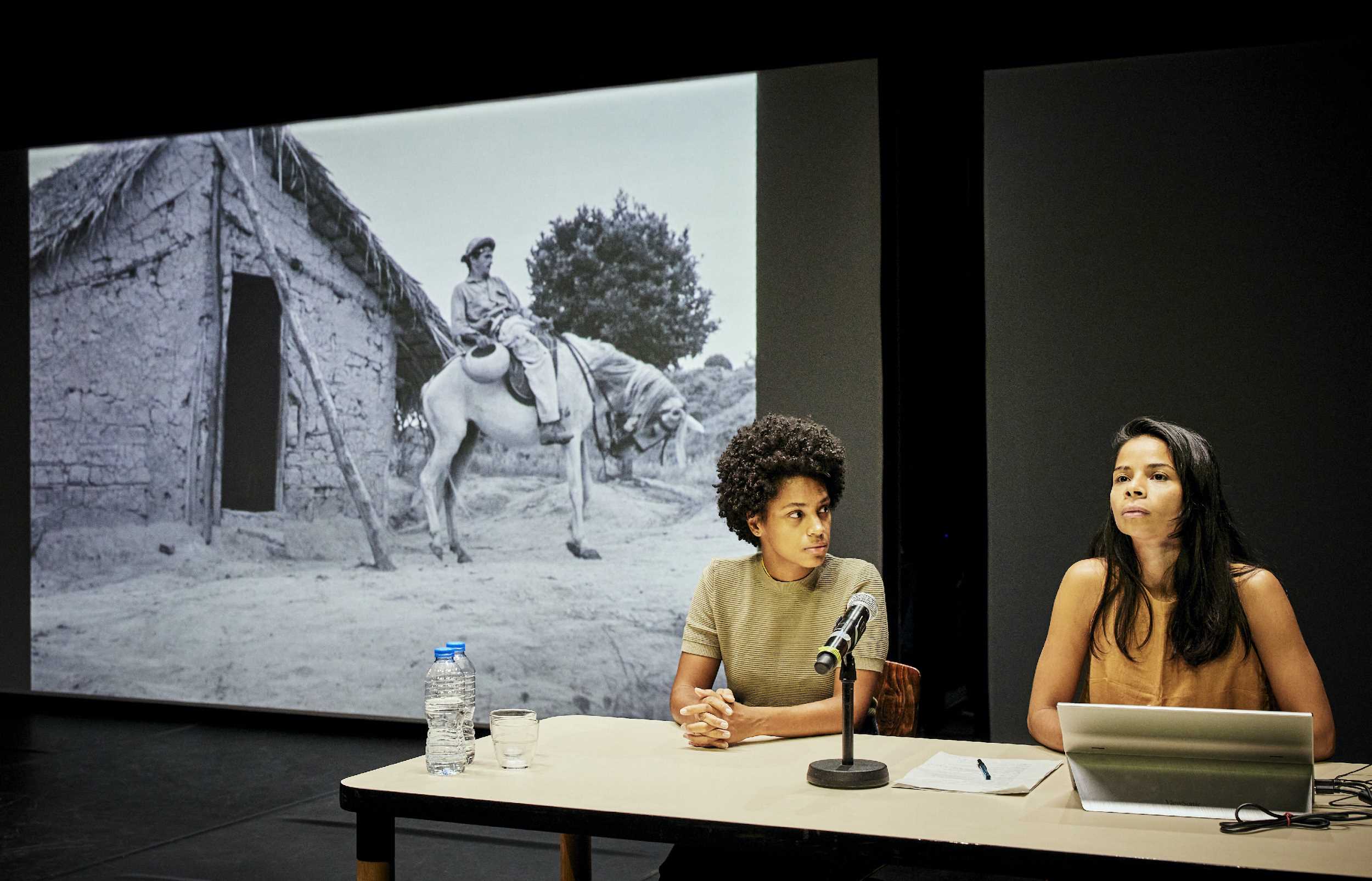 © Christophe Raynaud De Lage – Devoir de mémoire pour l’assassinat de João Pedro Teixeira, avec des images de Cabra Marcada para morrer d’Eduardo Couthino