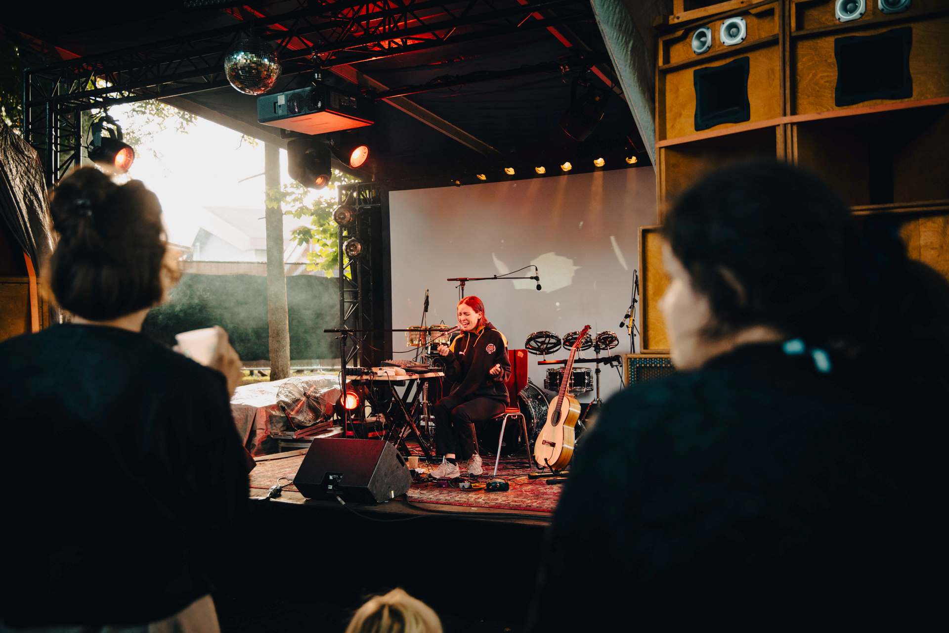 © Nikita Thévoz – La musique sombre de Fiesta En El Vacio sur la petite scène du festival