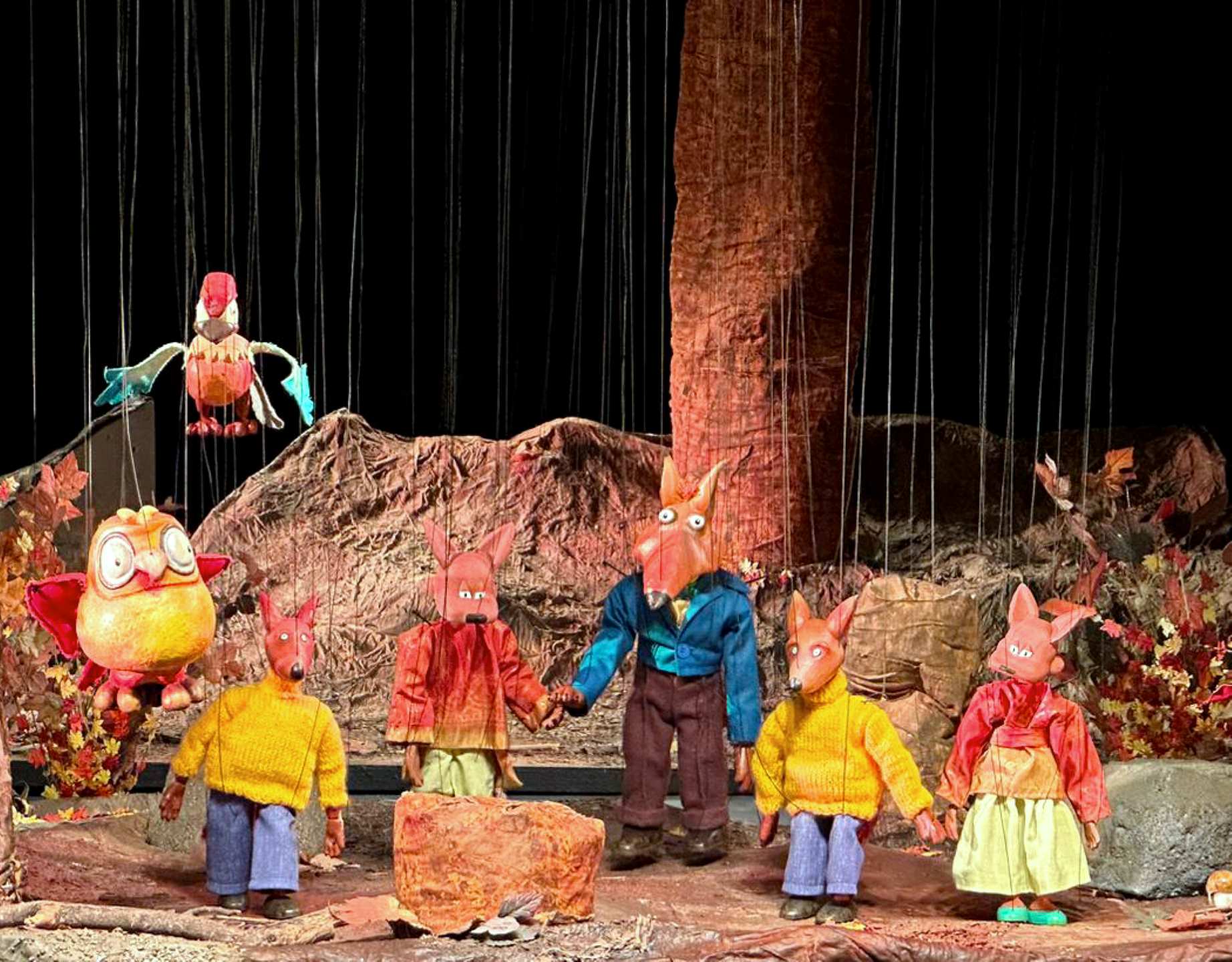 © ZoT Compagnie 07.2023 – La famille de la renarde Bystrouska et leurs amis les oiseaux