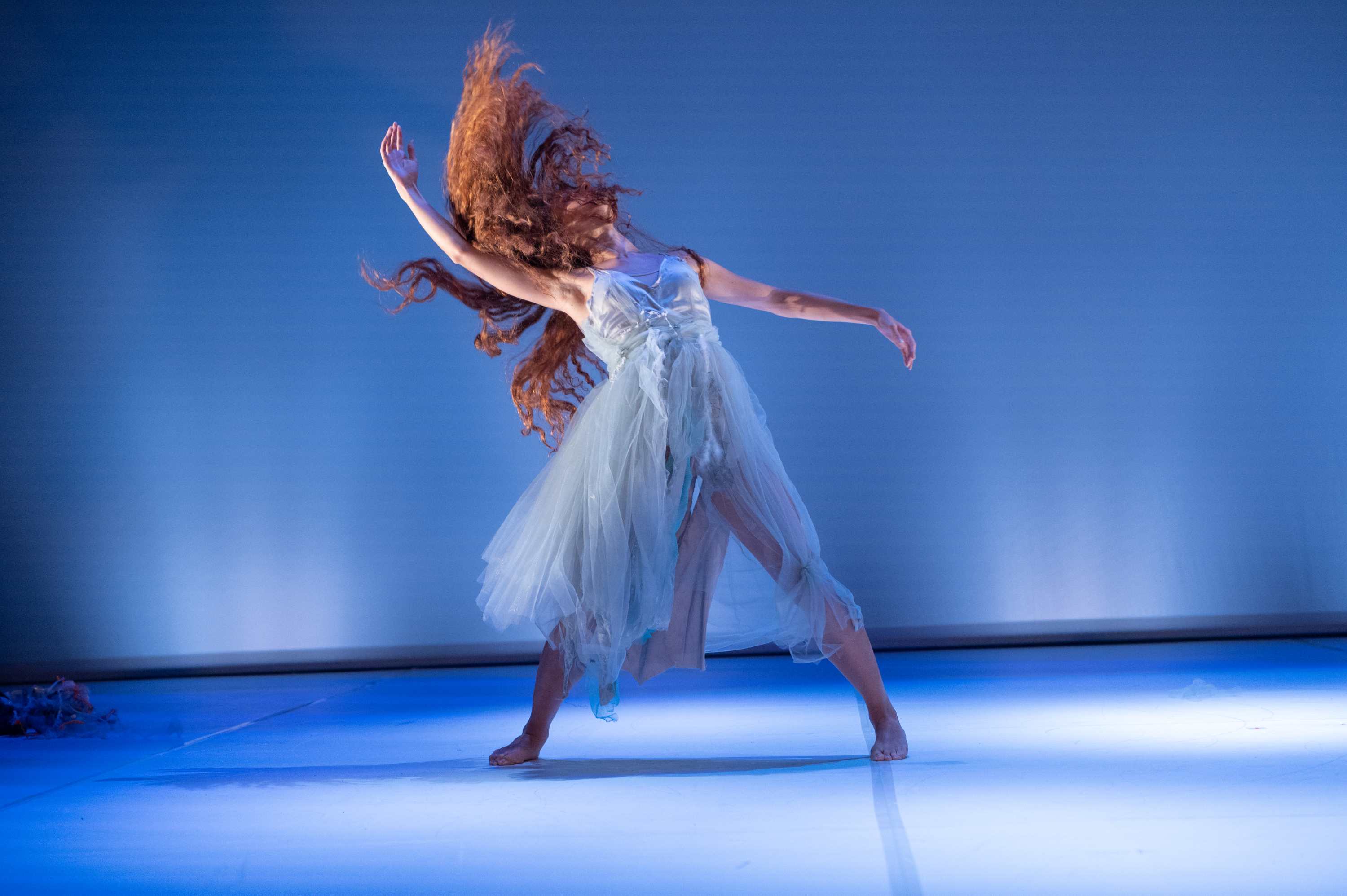 © Lauren Pasche –  La mer ne s’arrête jamais, entre tourments et tourbillons