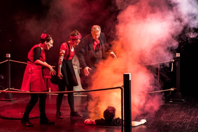 Présentation de Saison festive au Théâtre du Jura !